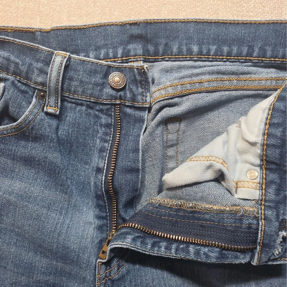 Levi's 505 Men Jeans Blue Denim Straight Mid Rise Size 32 x 30